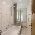 San Marino 3 * Mucheln