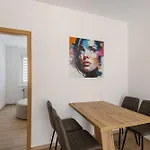 San Marino 3 Apartment Mucheln