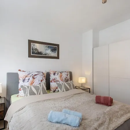 Apartment San Marino 3 *