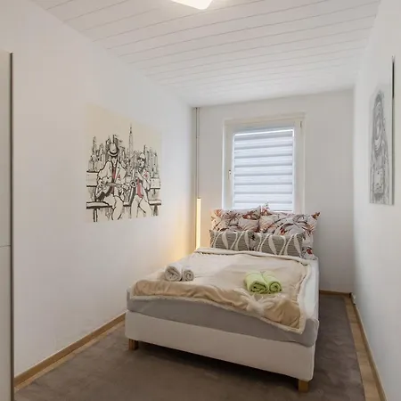 San Marino 3 Apartment